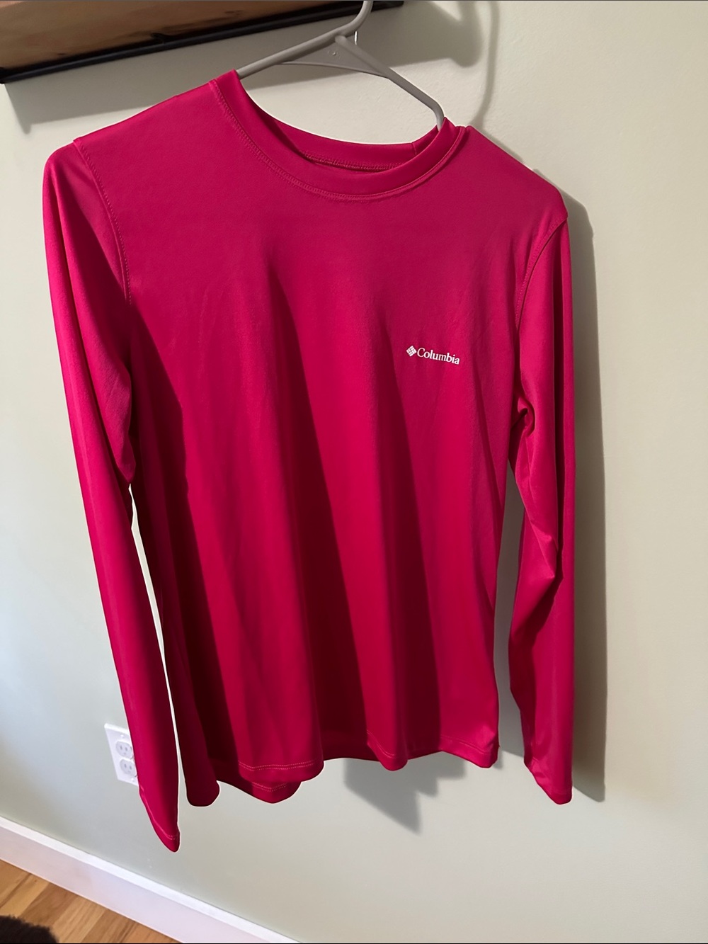 Columbia Women's Long Sleeve Tee - Bright Pink
